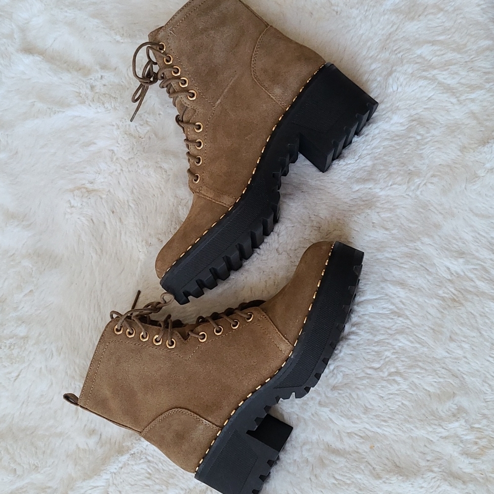 Nwot Vince Camuto Boots